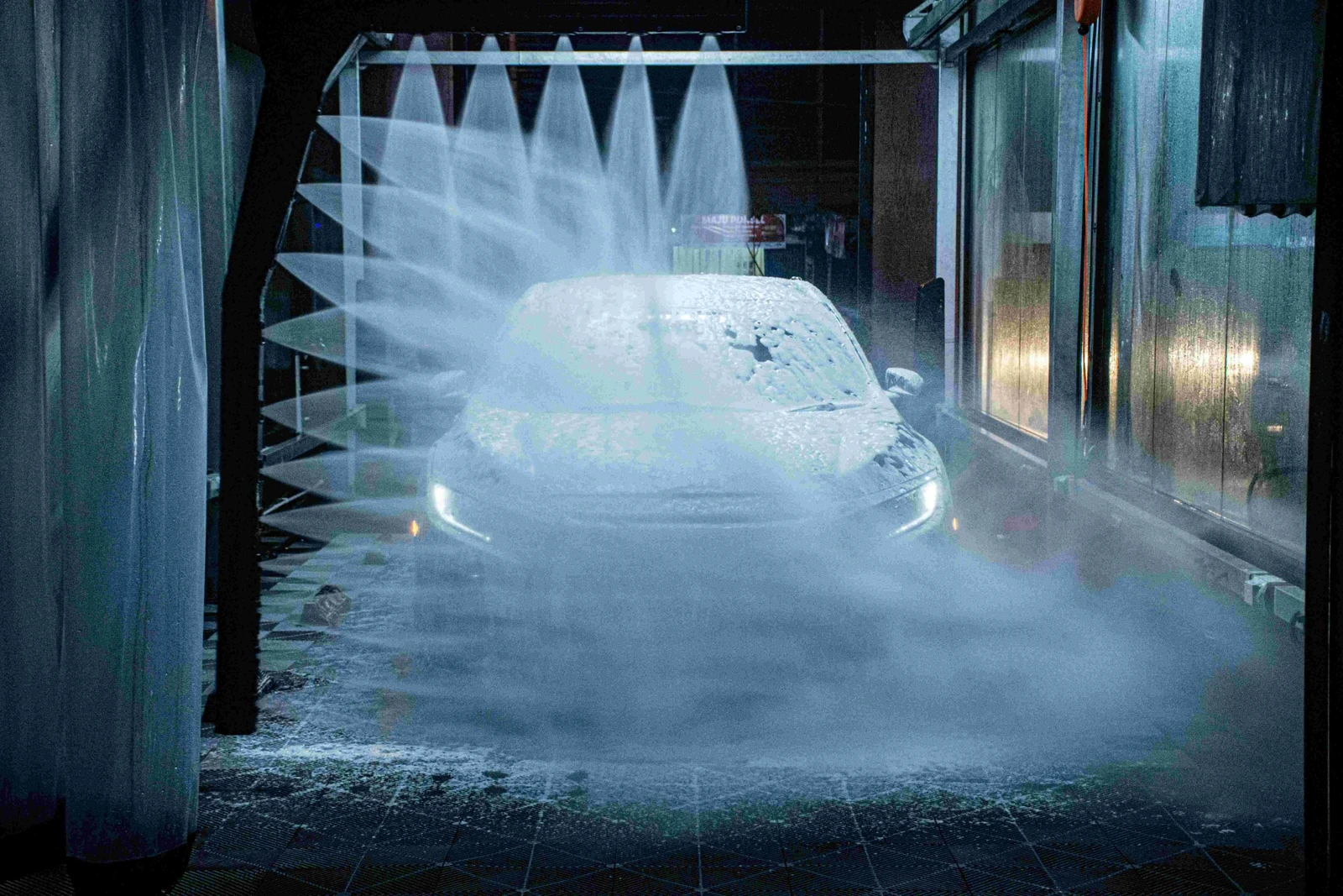 Computer Vision Forecast: Predict Dirt and Pollution on Vehicles